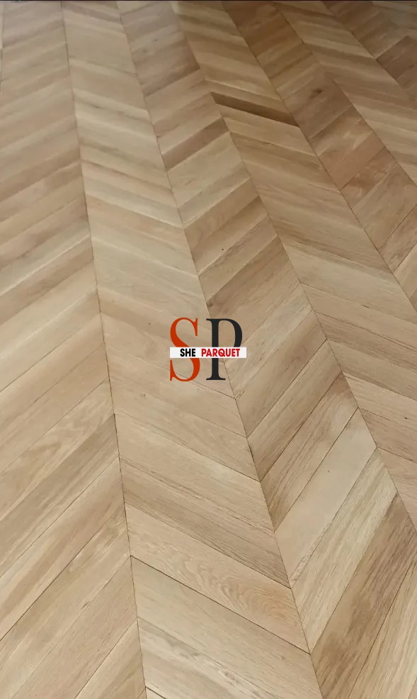 Chevron Engineered flooring Photo